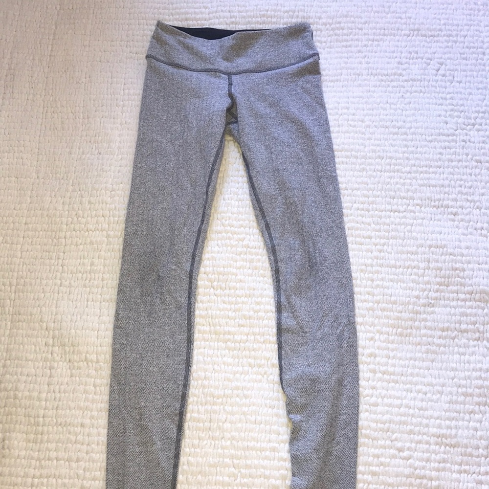 Lululemon Black/White Chevron Leggings